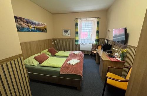 Murau Bed & Breakfast | Experience Comfort at Jasmin Privatzimmer - Pet Friendly Stay