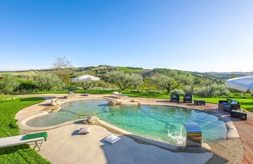 Fermo Apartment | Relaxing Jasmine Villa with Heated Pool and Ocean View