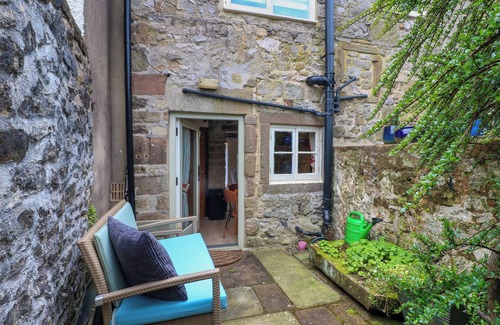 Winster Cottage | Cozy Jasmine Cottage: Family-Friendly with Open Fire