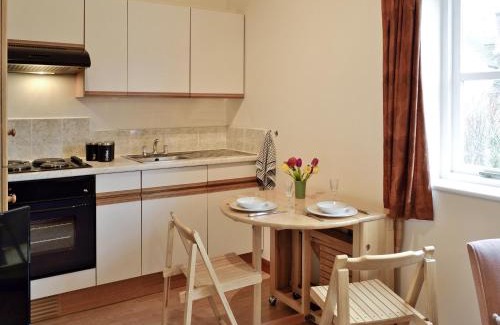 Sturminster Newton House | Jasmine Cottage - Pet & Child Friendly Stay, Rated 8.6/10