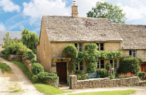 Burford House | Pet-Friendly Retreat at Jasmine Cottage, Oxfordshire