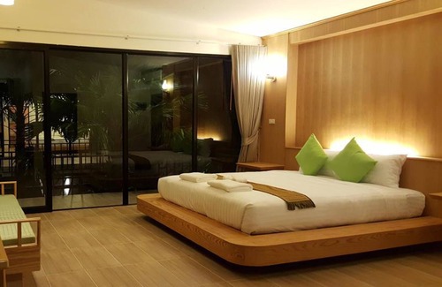 Khanom Hotel | Relax at Jasmine Resort and Spa: Pool, Spa & Family-Friendly