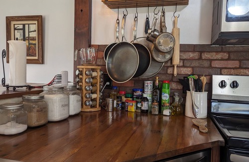 Cannonville House | Discover Jasper's Hideout: Historic Home Near Bryce Canyon