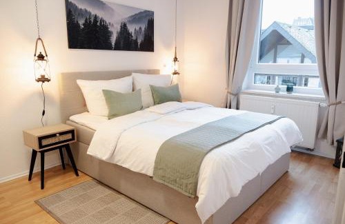Hamelin Apartment | Top-rated JASTA Homes: Altstadt-Apartment with Pool & Dining