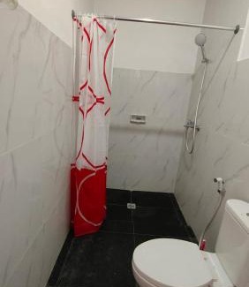 Mataram House | Kid-Friendly Jatisela Homestay with Kitchen & Great Reviews
