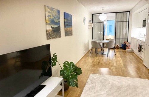 Etelainen District Apartment | Experience JÄTKÄSAARI-1: Seafront Stay with Family-Friendly Amenities