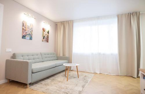 Siauliai City Center Apartment | Jaukus butas Šiaulių centre #2