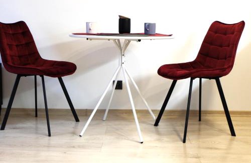Kaunas Apartment | Cozy Koko Apartment: Pet & Child Friendly Retreat