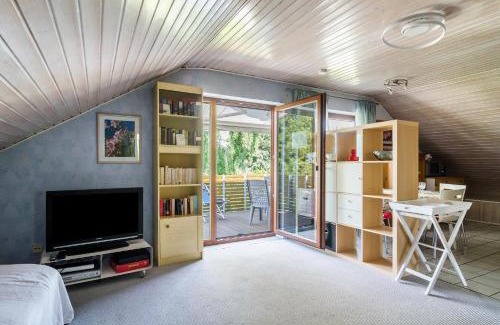 Owingen Apartment | Jaulneau: Family-Friendly Retreat with Pet Amenities