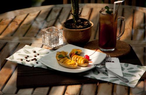 Jatingaleh House | Family-Friendly Java Go Residence with Complimentary Breakfast