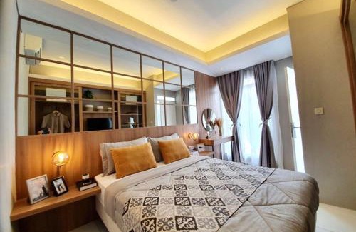 Depok House | Java Indah: Ideal Family Getaway with Hot Tub & Pet Welcome