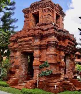 Karanganyar Hotel | Discover Jawa Dwipa Heritage Resort with Pool & Breakfast