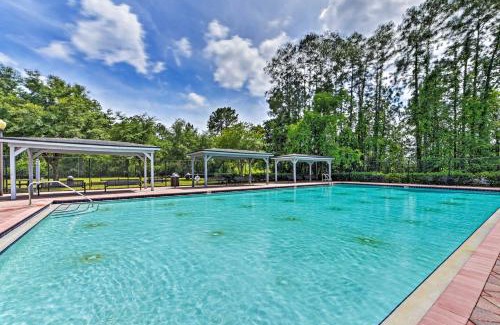 Westside House | Family-Friendly Jax Home with Yard Near Adventure Landing