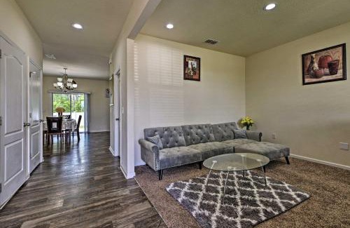 Westside House | Family-Friendly Jax Home with Yard Near Adventure Landing
