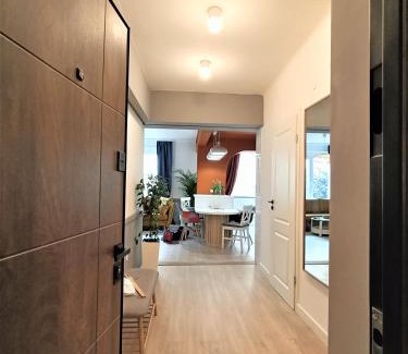 Old Town Apartment | Family-Friendly Retreat at JAY's Park Place - Rated 9.9/10