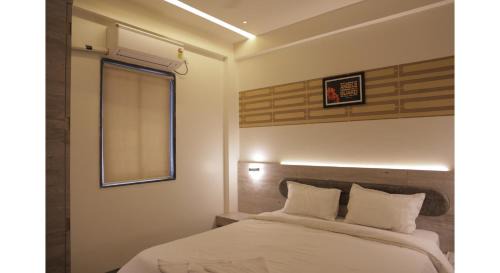 Pimpri - Chinchwad Hotel | Jayam Royal Stays