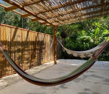 Paquera Cabin | Cozy Jazlyn Lodge & Tours: Family and Pet-Friendly Escape