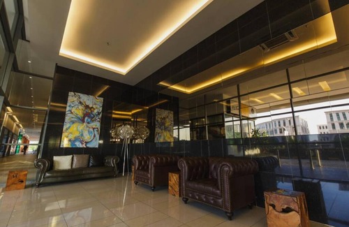 Kuching Apartment | Comfortable Jazz Suites 1 Vivacity with Hot Tub & Family Perks