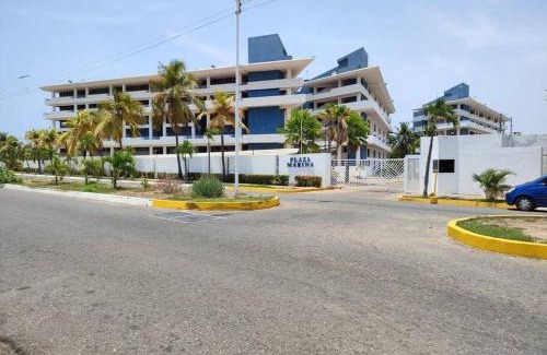 Lecheria Apartment | JB Beach Apartment: Relaxing Oceanfront Getaway with Pool