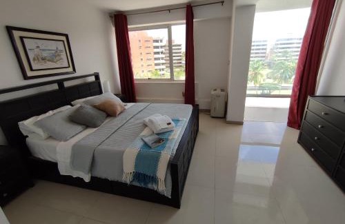 Lecheria Apartment | JB Beach Apartment: Relaxing Oceanfront Getaway with Pool