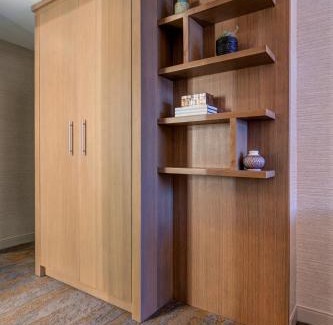 Durham Hotel | JB Duke Hotel: Pet-Friendly Retreat with High Guest Ratings