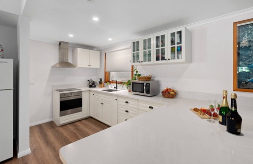 Myola House | JB's - Oceanfront Retreat with Spa, Decks & Pet Friendly