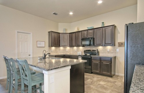 Converse House | Pet-Friendly JBSA Junction and Randolph Retreat with Pool