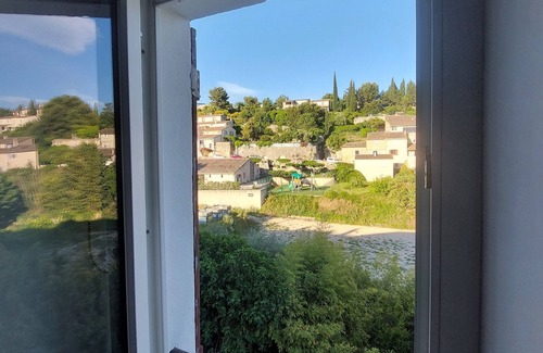 Cabrieres-dʼAigues House | JC's house of happiness