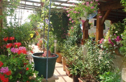 Saint-Jean-de-Crieulon House | Blissful JDV Holidays with Private Pool and Vineyard Views