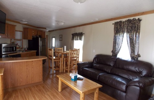 Lafitte House | Cozy Jean Lafitte Harbor Bunkhouse with Breakfast & Kitchen