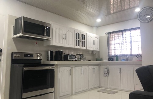 San Fernando Apartment | Cozy JEANOEL CHATEAU: Family-Friendly 2-Bedroom Retreat