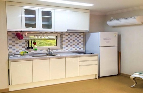Jecheon House | Eco-Friendly Comfort at Jecheon Venezia Pension