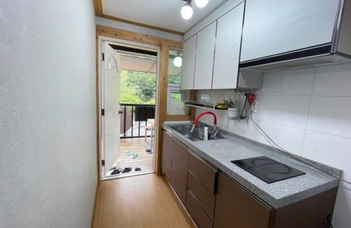 Jecheon House | Family-Friendly Jecheon Wolsong Garden Pension with Breakfast