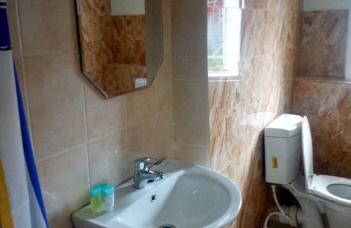 Kitwe House | Budget-Friendly Stay at Jedidiah Guest House with Breakfast