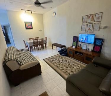 Klebang Kechil House | Family-Friendly Jeeheen Homestay in Historic Melaka