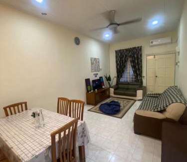 Klebang Kechil House | Family-Friendly Jeeheen Homestay in Historic Melaka
