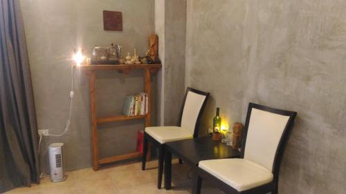 Emei Cabin | Experience Comfort at Jeff Maker TW Workshop - Rated 9/10