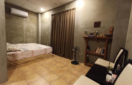 Emei Cabin | Experience Comfort at Jeff Maker TW Workshop - Rated 9/10