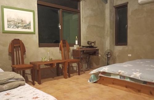 Emei Cabin | Experience Comfort at Jeff Maker TW Workshop - Rated 9/10