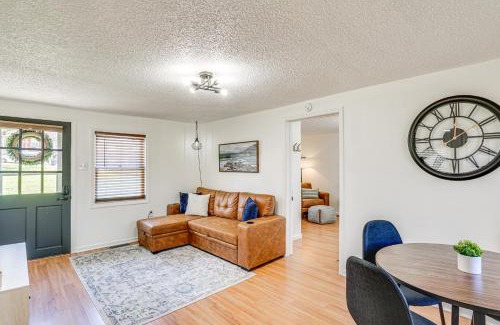 Jefferson City House | Inviting Jefferson City Bungalow with Hot Tub & Patio