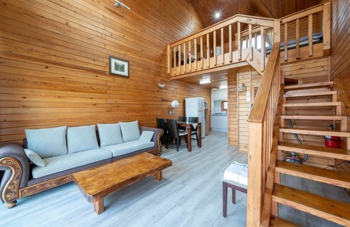 Namwon House | Welcoming Jeju Bada Walking Pension - Rated 9.2/10!