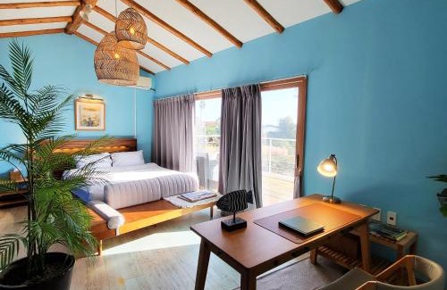 Jungmun House | Oceanfront Relaxation at JEJU Doldam B&B - Rated 9/10