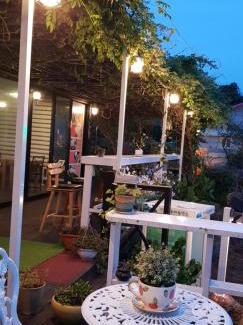 Jungmun House | Oceanfront Relaxation at JEJU Doldam B&B - Rated 9/10