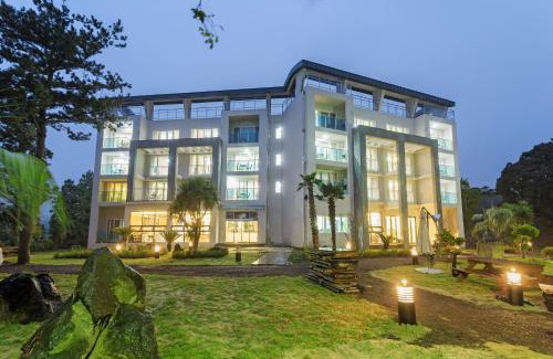 Daecheon-dong Resort | Guest Rated Jeju M Resort: Pool, Restaurant & Family Fun