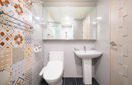 Daecheon-dong Hotel | Experience Jeju M Resort: Family-Friendly with Pool Access