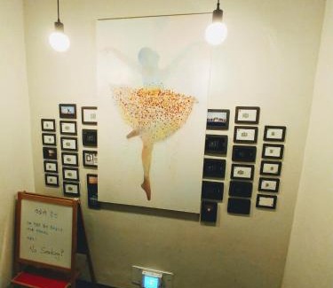 Downtown House | Cozy Jeju Masil Guesthouse with Breakfast & Hot Tub Access