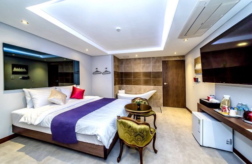 Jocheon Hotel | Eco-Friendly Comfort at Jeju Max Self Check-in Motel