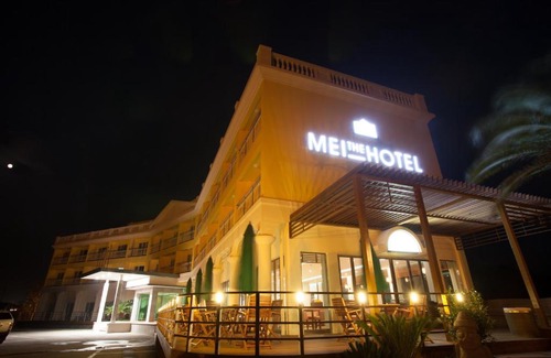 Jocheon Hotel | Discover Jeju Mei The Hotel: Ocean Views & Pool Access