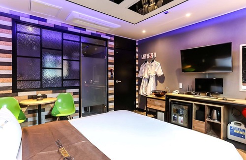Downtown Hotel | Eco-Friendly Jeju Moira Self Check-in Motel with Breakfast