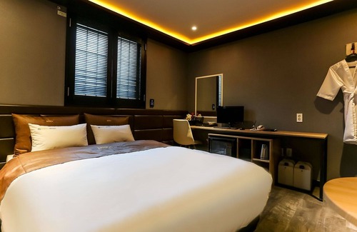 Downtown Hotel | Eco-Friendly Jeju Moira Self Check-in Motel with Breakfast